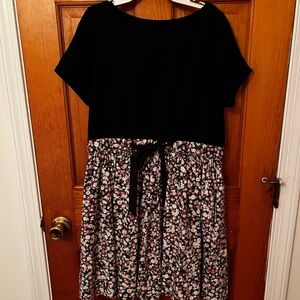 Kate Spade knee length floral dress with tie waist size XL